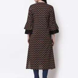 LARGISH Floral Printed Cotton Longline Button Shrug image 4