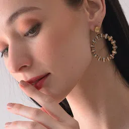 SOHI Bronze-Toned Contemporary Drop Earrings image 5