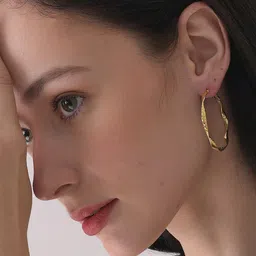SOHI Women Gold-Plated ontemporary Hoop Earrings-picture-23