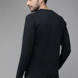 roadster Men Solid Round Neck Blue Sweater image 5