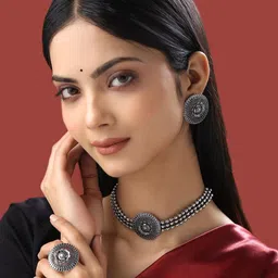 Yellow Chimes Oxidised Silver Round Charm Jewellery Set image 3