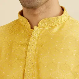 manyavar Men Silk Blend Kurta Pyjama Set image 2