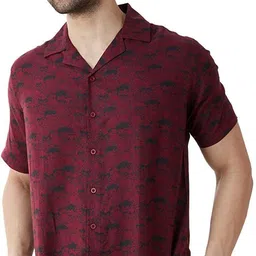 the souled store Marvel Men Regular Fit Printed Built-up Collar Casual Shirt image 4