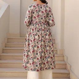assume fab Women Printed Viscose Rayon Anarkali Kurta image 2