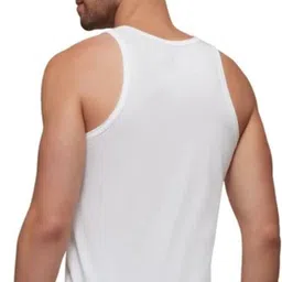 skc Men Vest image 2