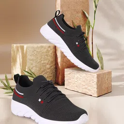 CLYMB Men Non-Marking Running Shoes image 1