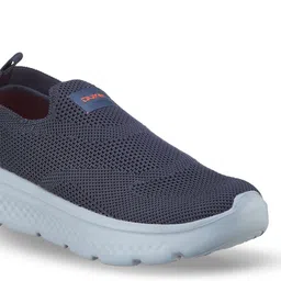 Duke Men Textured Walking Shoes image 4