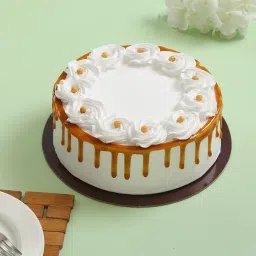 Crunchy Butterscotch Cream Cake Half Kg image 1