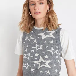 Trendyol Women Charcoal & White Crop Cardigan image 3