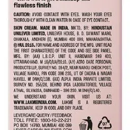 lakmé 9 to 5 CC Cream Foundation image 3