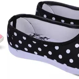 hiyaga Casuals For Women-picture-23
