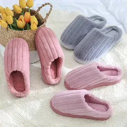 shoemusq Women's Home Flip-Flops & Slippers Winter Indoor Non-Slip Soft Fur Flip Flop Slides And Slippers Cute Bear Flip Flops for Women image 4