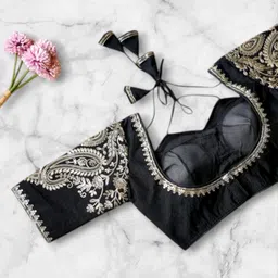 fashiony Sweetheart Neck Women Blouse image 2