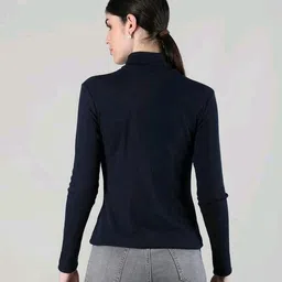 house of common Women Top Thermal image 3