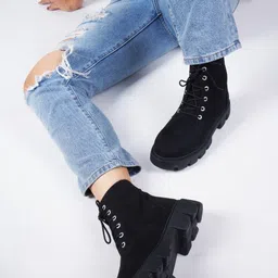 selfiee Boots For Women image 2