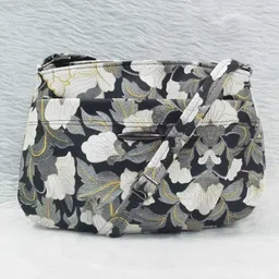 bu beauty unique Black Women Sling Bag Floral 6-picture-37