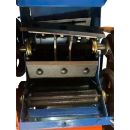 Vinspire 1500-1800 kg/hr Chaff Cutter Machine with 3HP Motor &a; Conveyor Belt for Automatic Input image 4