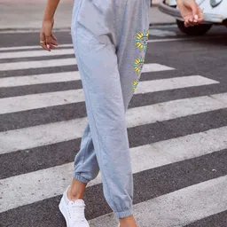 StyleCast Women Printed Tapered Fit High-Rise Joggers image 5