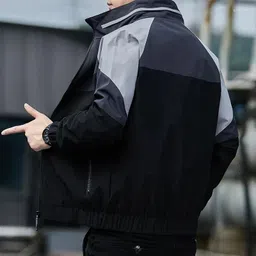caraba Colorblock Men Raincoat image 3