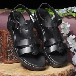 hush puppies Women Wedges Sandal image 1