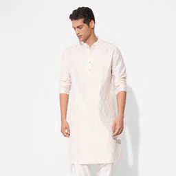 indus route by pantaloons Men Solid Viscose Rayon Straight Kurta-picture-20