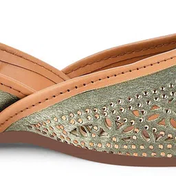 jm looks Jutis For Women image 3