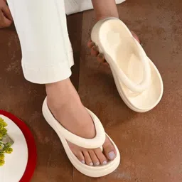 doctor ultra Women Flip Flops image 2