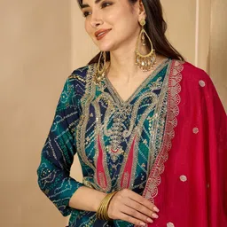 sangria Women Viscose Rayon Kurta Pant Dupatta Set image 5