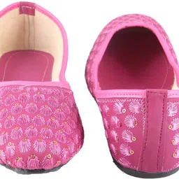 padmaja Jutis For Women image 4