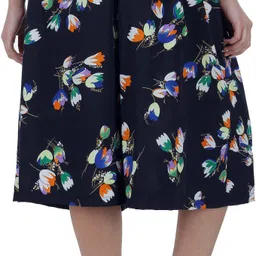 mannat diva Women Multicolor Capri image 2