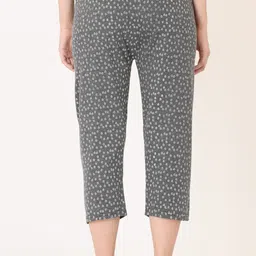 ddaspration Women Multicolor Capri image 2