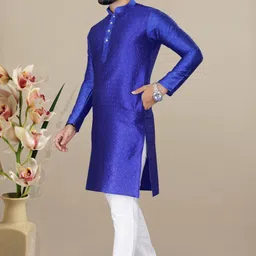 vuriq Men Jacquard Kurta Pyjama Set image 4