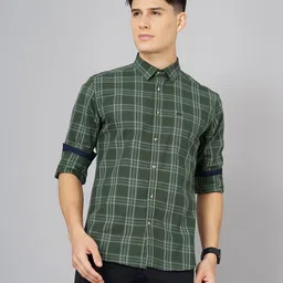 eighteen up Men Slim Fit Checkered Spread Collar Casual Shirt image 3