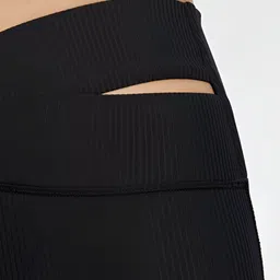 Nike Women Dri-FIT Flared Tights image 4