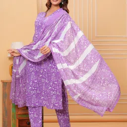 lamba creations Women Pure Cotton Kurti Pant Dupatta Set image 3