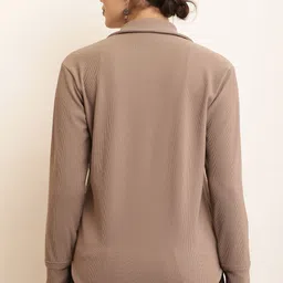 divaas Women Regular Fit Self Design Spread Collar Casual Shirt image 2