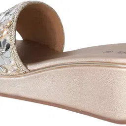 greta Women Wedges Sandal image 5