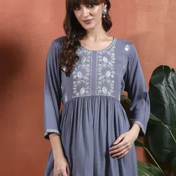 sangria Women Embroidered Crepe Tunic Kurta-picture-11