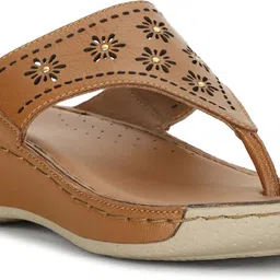 scholl Women Wedges Sandal image 4