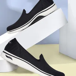 Skechers ARCH FIT UPLIFT Casual Sneakers for Womens, Black White- 136579-BKW Sneakers For Women-picture-11