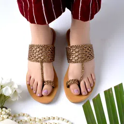 shoetopia Women Flats Sandal image 4