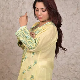 chikirpolo Women Embroidered Cotton Blend Straight Kurta image 5