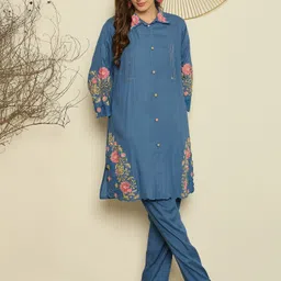 indo era Women Viscose Rayon Kurta Pant Set image 4