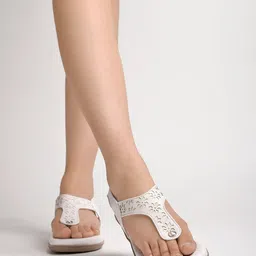 shoetopia Women Flats Sandal image 2