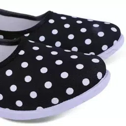 hiyaga Casuals For Women-picture-44