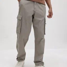 roadster Men Cargos image 2