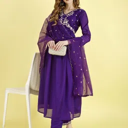 goroly Women Art Silk Kurta Pant Dupatta Set image 2