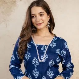 zaneta Women Floral Print Viscose Rayon Straight Kurta image 1