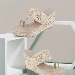 mochi Women Wedges Sandal-picture-24