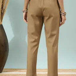 d k w Women Regular Fit Khaki Pure Cotton Trousers image 2